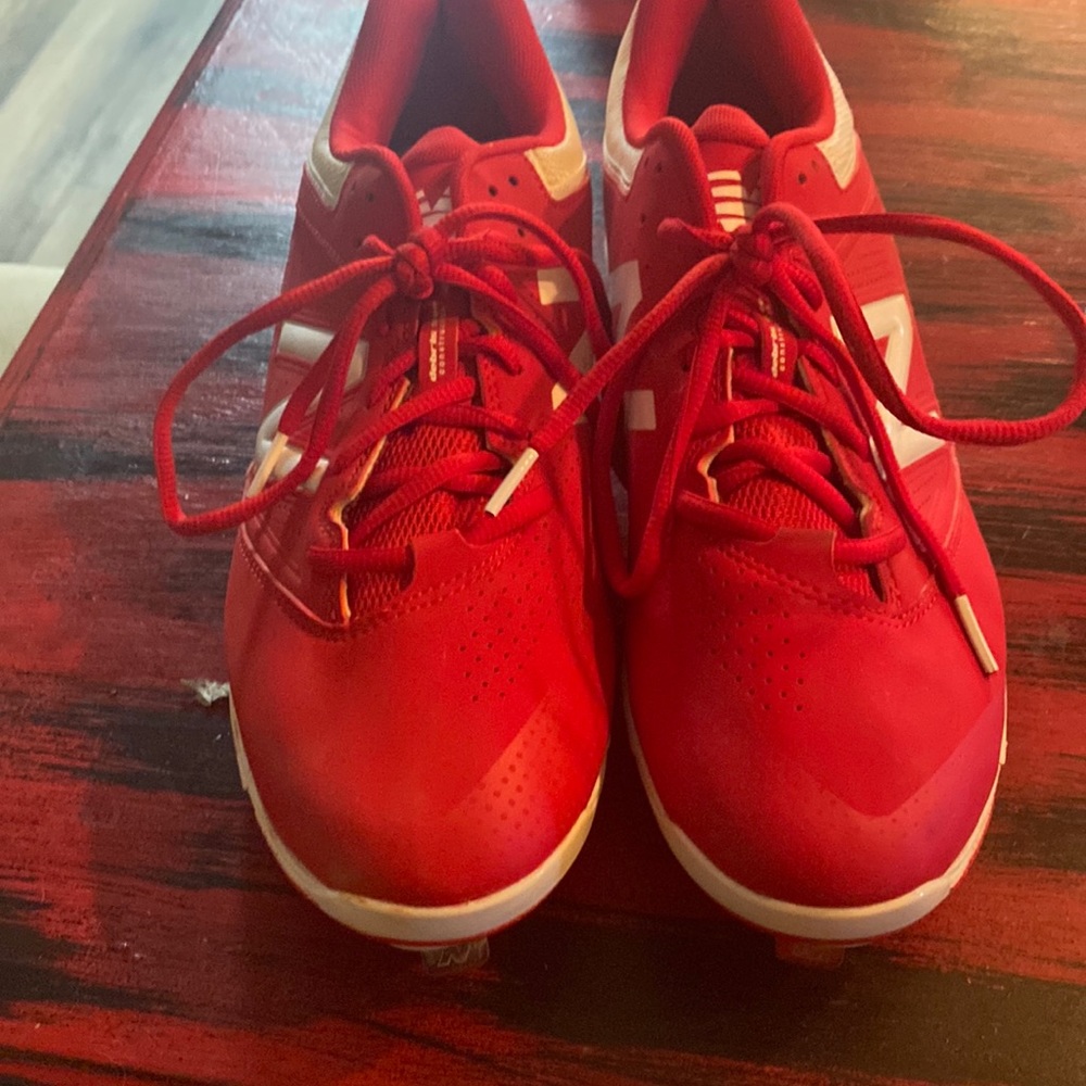 New balance metal cleats